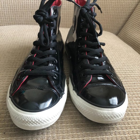 Converse Chuck Taylor All Star Unisex Patent High Black Sneakers. Size13M /W15.
